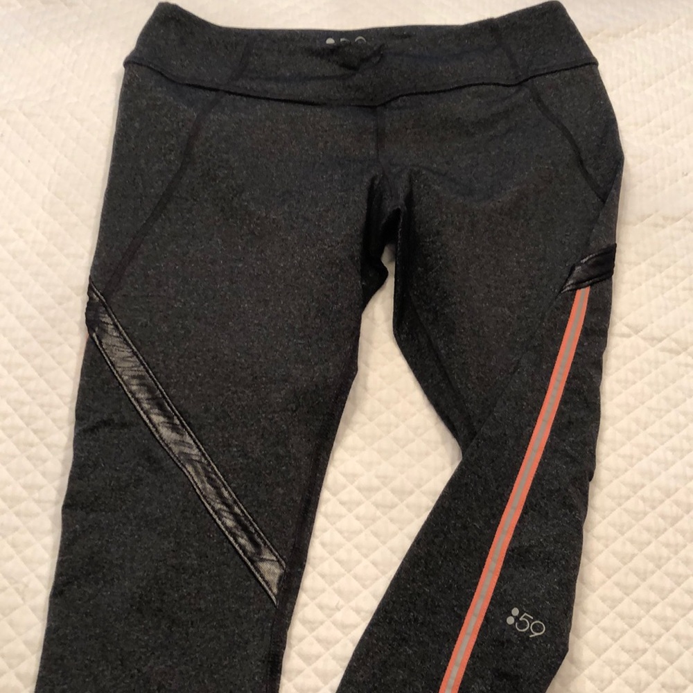 Cropped yoga, running or workout pants